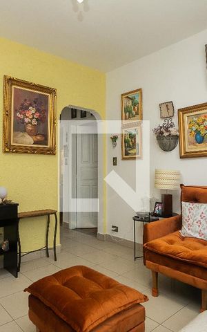 Casa à venda com 200m², 2 quartos e 3 vagasSala