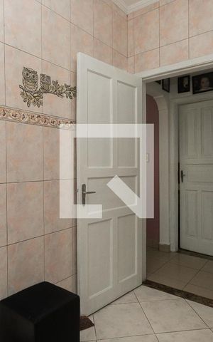 Casa à venda com 200m², 2 quartos e 3 vagasBanheiro