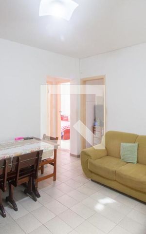 Apartamento à venda com 74m², 2 quartos e sem vagaSala