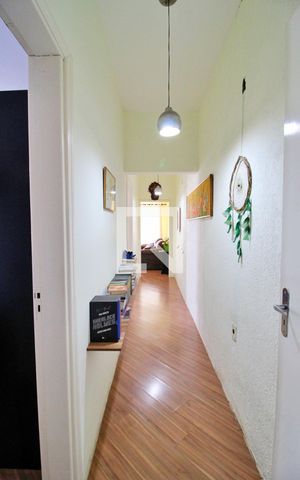 Casa à venda com 300m², 4 quartos e 2 vagasCorredor - casa 1
