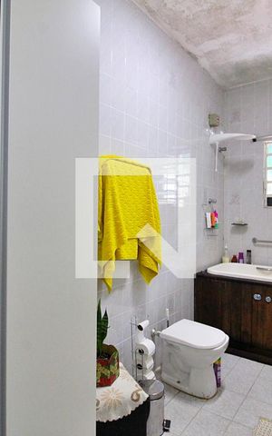 Casa à venda com 300m², 4 quartos e 2 vagasBanheiro 1 - casa 1