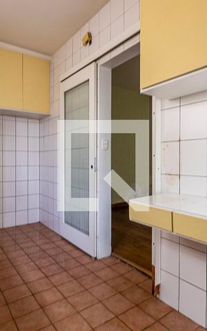 Casa para alugar com 170m², 3 quartos e 2 vagas Casa para alugar com 170m², 3 quartos e 2 vagasCozinha