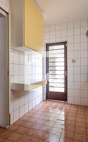 Casa para alugar com 170m², 3 quartos e 2 vagas Casa para alugar com 170m², 3 quartos e 2 vagasCozinha