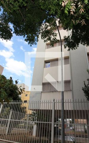 Apartamento para alugar com 62m², 3 quartos e sem vagaFachada
