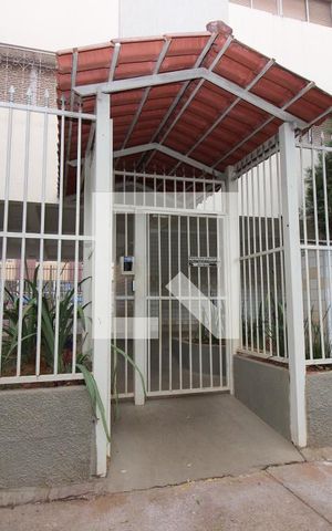 Apartamento para alugar com 62m², 3 quartos e sem vagaFachada