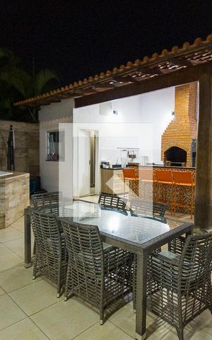Casa para alugar com 200m², 4 quartos e 3 vagas Casa para alugar com 200m², 4 quartos e 3 vagasEdícula
