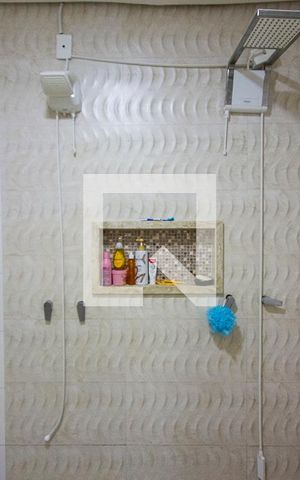Casa para alugar com 200m², 4 quartos e 3 vagas Casa para alugar com 200m², 4 quartos e 3 vagasBanheiro da Suite 2