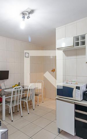 Casa à venda com 260m², 3 quartos e 5 vagas Casa à venda com 260m², 3 quartos e 5 vagasCozinha Casa 2