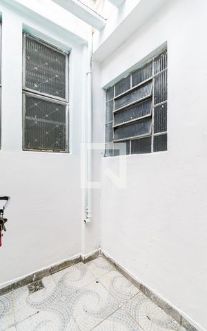 Casa à venda com 300m², 3 quartos e 4 vagas Casa à venda com 300m², 3 quartos e 4 vagasJardim de inverno