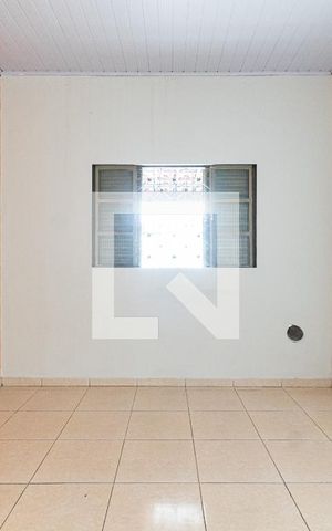 Casa à venda com 300m², 3 quartos e 4 vagas Casa à venda com 300m², 3 quartos e 4 vagasSuíte 1
