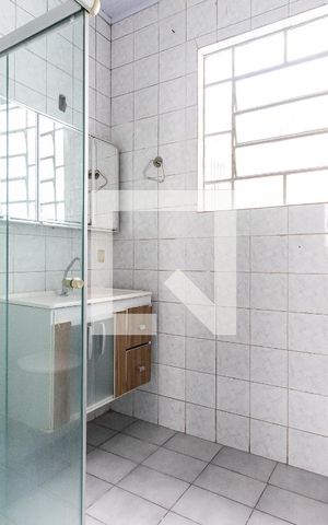 Casa à venda com 300m², 3 quartos e 4 vagas Casa à venda com 300m², 3 quartos e 4 vagasBanheiro Social