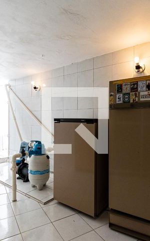 Casa à venda com 200m², 3 quartos e 2 vagas Casa à venda com 200m², 3 quartos e 2 vagasQuarto Fundos