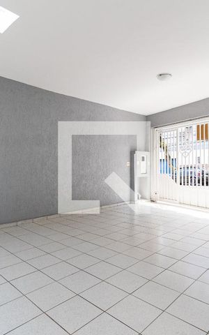 Casa à venda com 200m², 3 quartos e 2 vagas Casa à venda com 200m², 3 quartos e 2 vagasGaragem