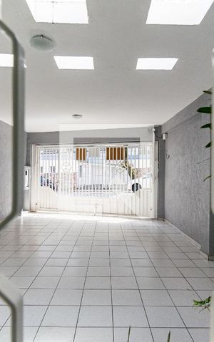 Casa à venda com 200m², 3 quartos e 2 vagas Casa à venda com 200m², 3 quartos e 2 vagasVista da Sala de Estar
