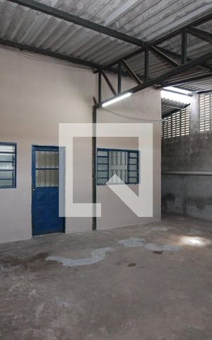 Casa para alugar com 80m², 2 quartos e 3 vagasGaragem