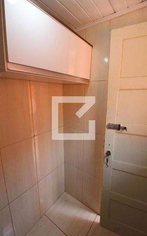 Casa à venda com 168m², 2 quartos e 4 vagasBanheiro de Serviço