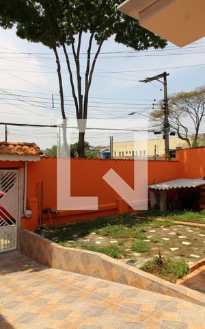 Casa à venda com 168m², 2 quartos e 4 vagasEntrada