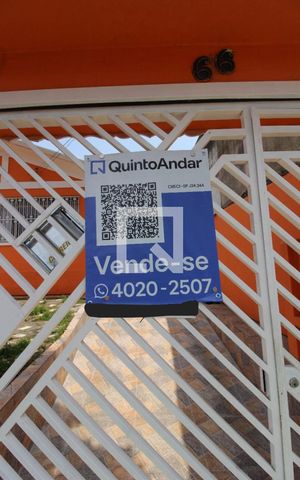 Casa à venda com 168m², 2 quartos e 4 vagas Casa à venda com 168m², 2 quartos e 4 vagasplaca