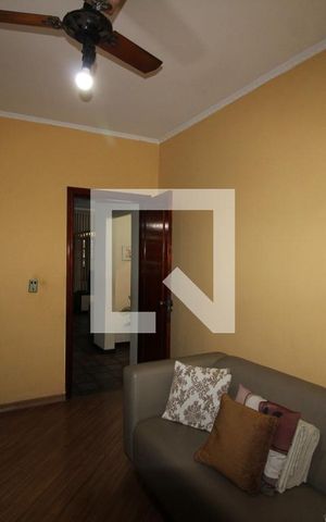 Casa para alugar com 210m², 3 quartos e 3 vagasEscritório