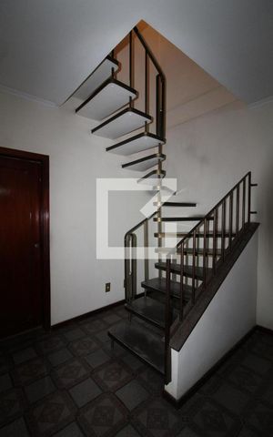 Casa para alugar com 210m², 3 quartos e 3 vagasSala