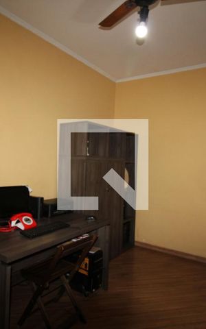 Casa para alugar com 210m², 3 quartos e 3 vagasEscritório
