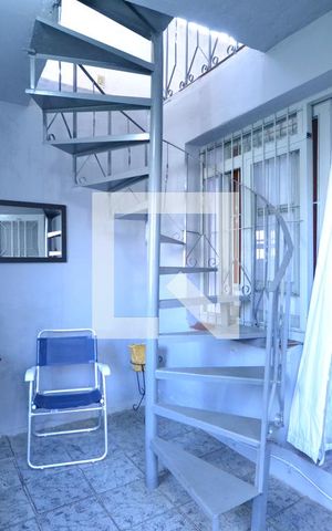Casa à venda com 130m², 2 quartos e sem vagaHall de entrada