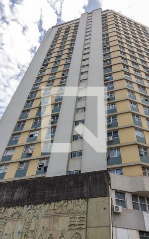 Apartamento à venda com 63m², 3 quartos e sem vaga Apartamento à venda com 63m², 3 quartos e sem vagaFachada
