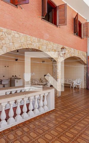 Casa para alugar com 400m², 3 quartos e 8 vagasChurrasqueira