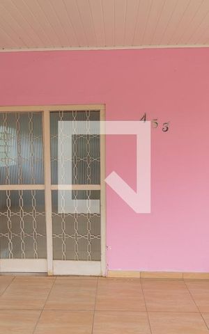 Casa à venda com 180m², 2 quartos e 2 vagasÁrea externa