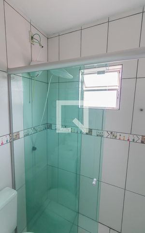 Casa à venda com 180m², 2 quartos e 2 vagasbanheiro quarto 2
