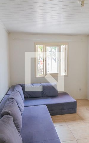 Casa à venda com 180m², 2 quartos e 2 vagasSala