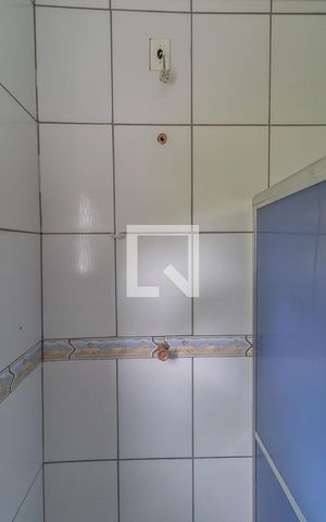 Casa à venda com 180m², 2 quartos e 2 vagasBanheiro