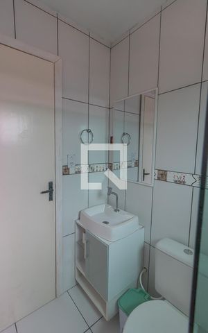 Casa à venda com 180m², 2 quartos e 2 vagasbanheiro quarto 2
