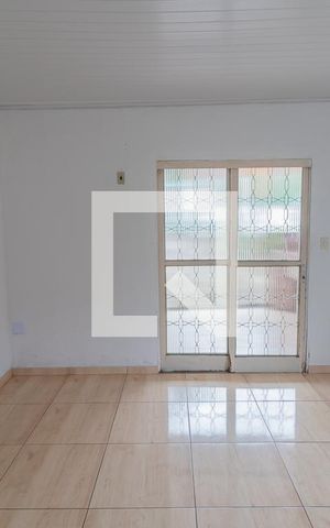 Casa à venda com 180m², 2 quartos e 2 vagasEntrada