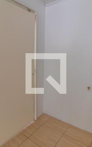 Casa à venda com 180m², 2 quartos e 2 vagasÁrea de Serviço