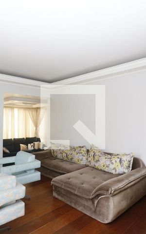 Apartamento para alugar com 205m², 3 quartos e 4 vagasSala