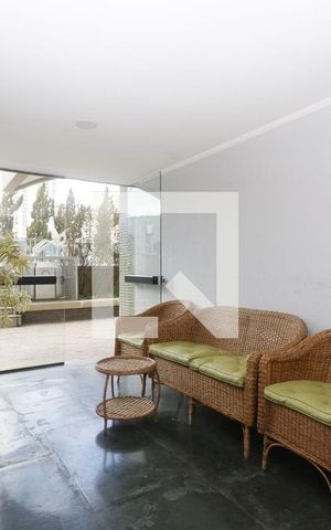 Apartamento para alugar com 205m², 3 quartos e 4 vagasLiving