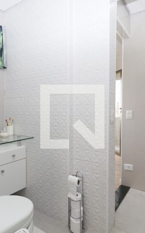 Apartamento para alugar com 205m², 3 quartos e 4 vagasBanheiro da Suíte 1