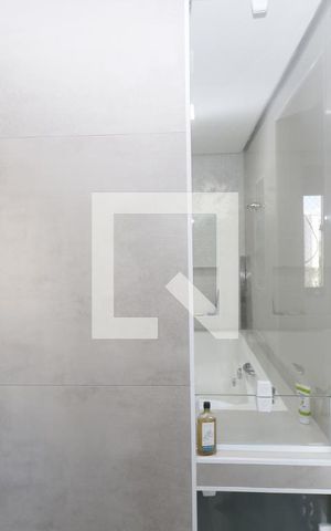 Apartamento para alugar com 205m², 3 quartos e 4 vagasBanheiro da Suíte 1