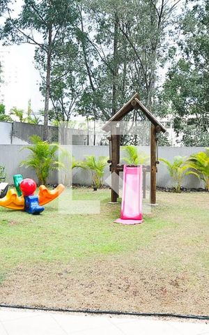 Apartamento à venda com 70m², 3 quartos e 2 vagas Apartamento à venda com 70m², 3 quartos e 2 vagasPlayground