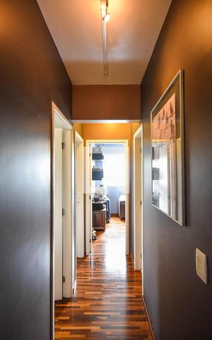 Apartamento à venda com 70m², 3 quartos e 2 vagas Apartamento à venda com 70m², 3 quartos e 2 vagasCorredor