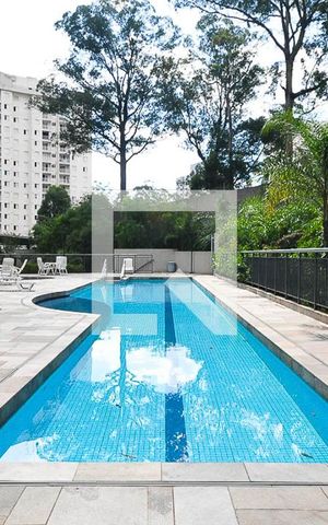 Apartamento à venda com 70m², 3 quartos e 2 vagas Apartamento à venda com 70m², 3 quartos e 2 vagasPiscina