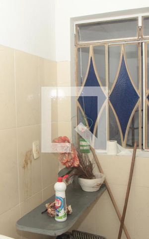 Casa à venda com 90m², 4 quartos e 1 vagaBanheiro