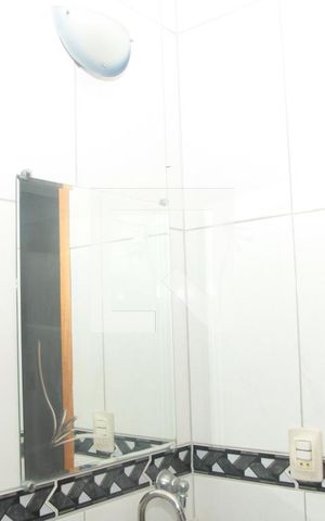 Casa à venda com 90m², 4 quartos e 1 vagaBanheiro