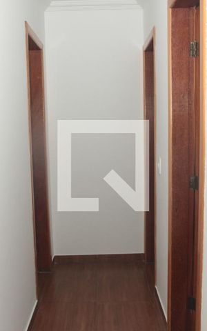 Casa à venda com 90m², 4 quartos e 1 vagaCorredor 