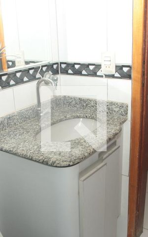 Casa à venda com 90m², 4 quartos e 1 vagaBanheiro 