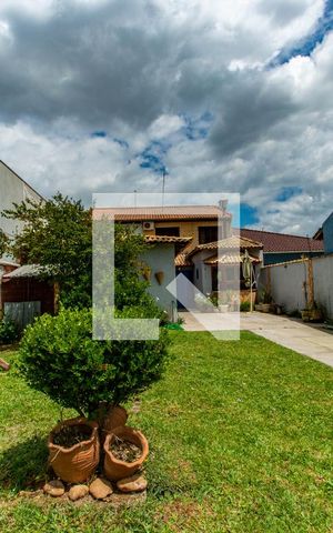 Casa à venda com 164m², 4 quartos e 4 vagas Casa à venda com 164m², 4 quartos e 4 vagasQuintal