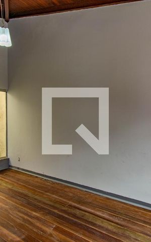 Casa à venda com 164m², 4 quartos e 4 vagas Casa à venda com 164m², 4 quartos e 4 vagasGabinete
