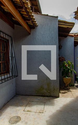 Casa à venda com 164m², 4 quartos e 4 vagas Casa à venda com 164m², 4 quartos e 4 vagasQuintal