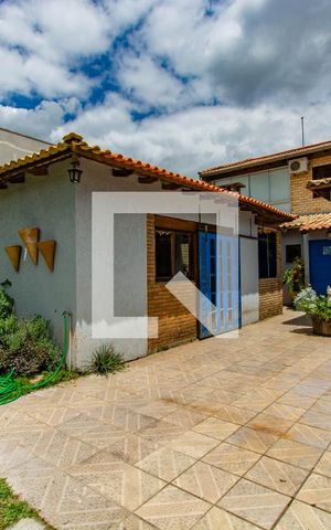 Casa à venda com 164m², 4 quartos e 4 vagas Casa à venda com 164m², 4 quartos e 4 vagasQuintal